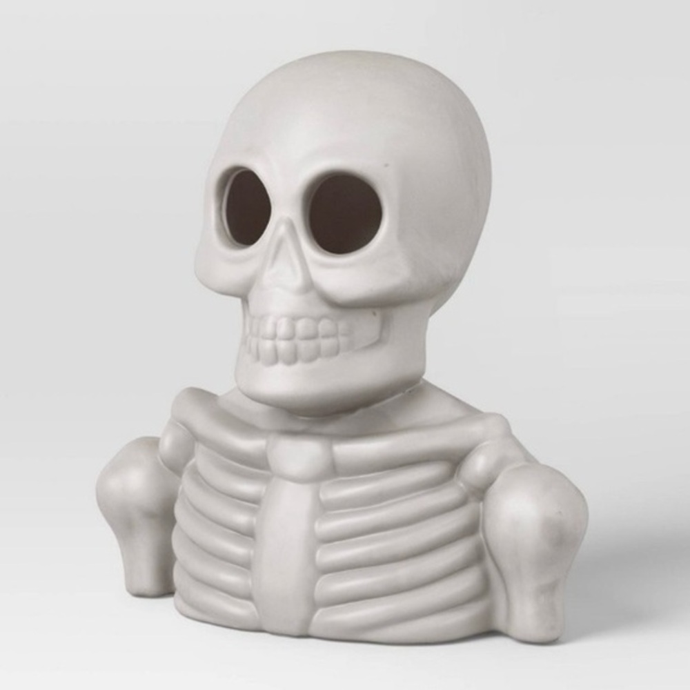 NWT. HYDE & EEK! Skeleton Bust Light Up Decor